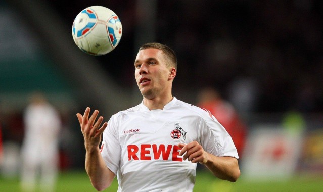 澳客体育-拜仁6000万欧报价沃尔特马德遭拒，斯图加特强硬立场引关注