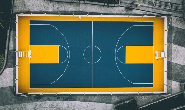 澳客竞彩-流言漩涡中的字母哥，未来去向引发联盟震荡，雄鹿坚守核心的博弈与挑战