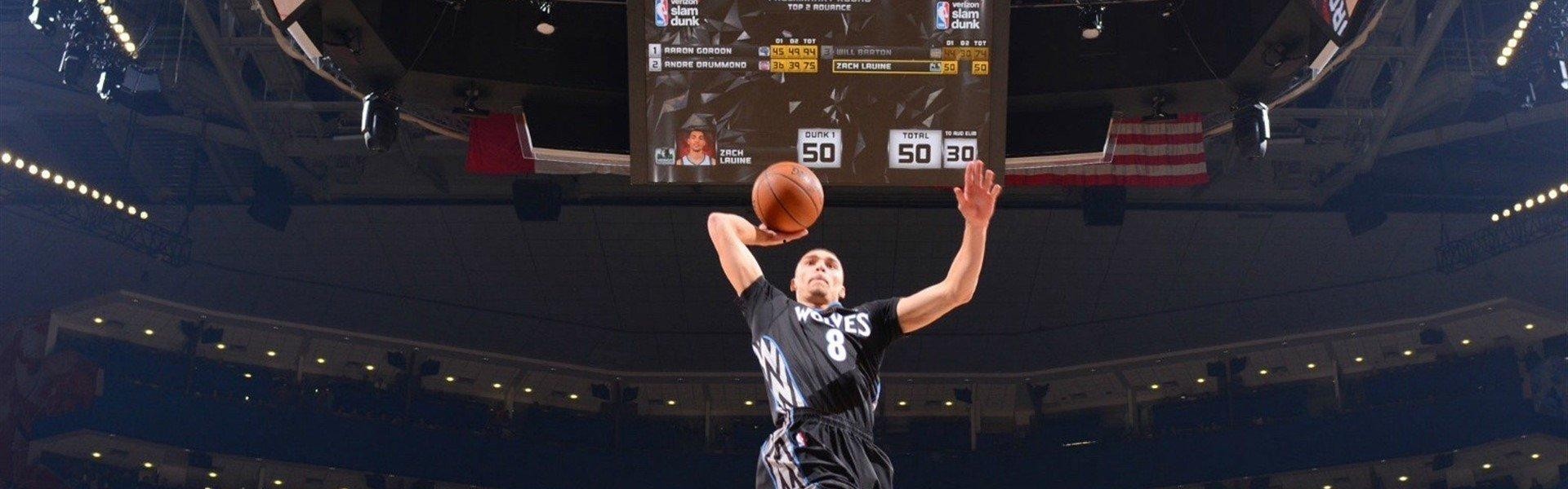 aoke：恐龙战队出差记，常州奥体主场迎来史前助威团，文旅体融合点燃城市新激情