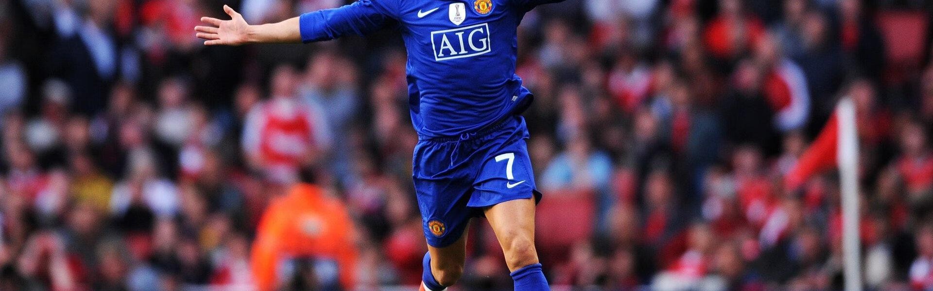 澳客网 官网_帕托深情展示米兰新赛季第三球衣，我永远是你们中的一员，唤起红黑军团辉煌记忆