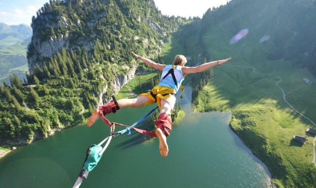 澳客网 官网-毕尔巴鄂竞技官宣尼科-威廉姆斯续约至2035年，巴斯克雄狮锁定未来核心